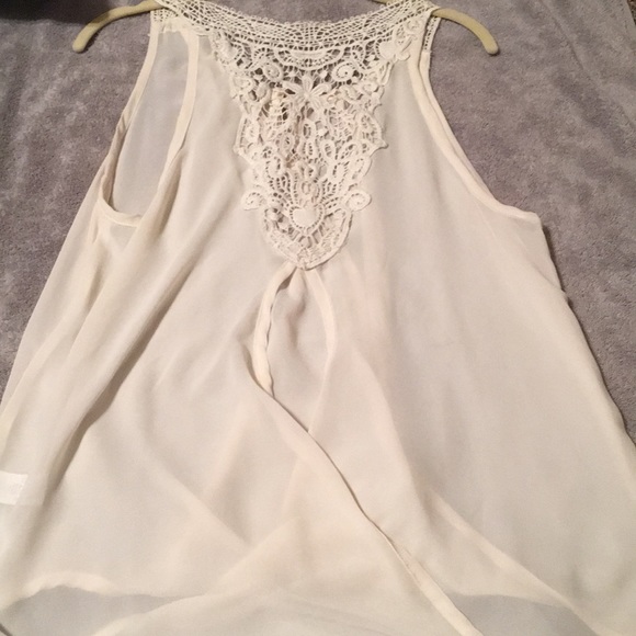 Tank top. Sheer. - Picture 2 of 2